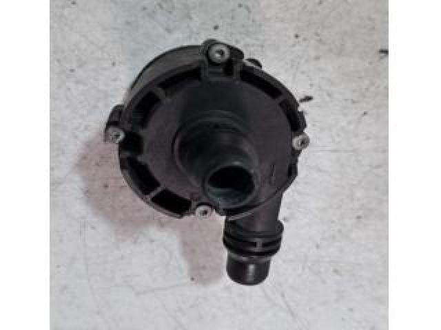 bontott BMW X4 Vízpumpa