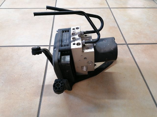 bontott BMW X5 ABS Kocka