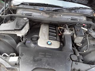 bontott BMW X5 Bal első Féknyereg Munkahengerrel