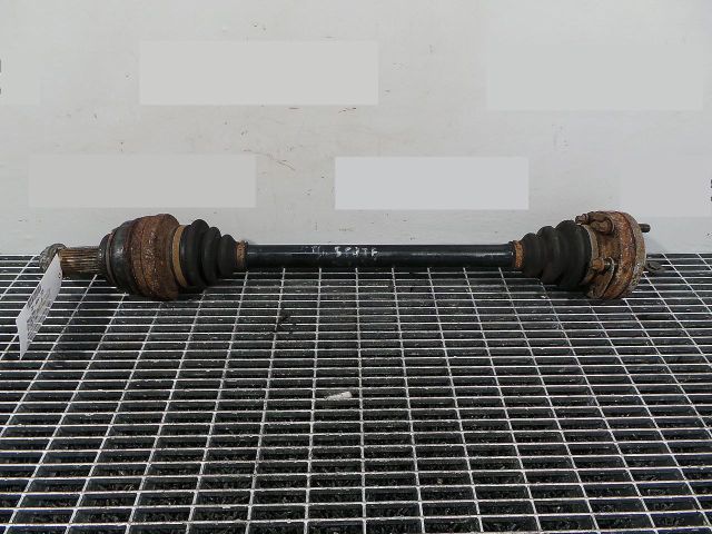 bontott BMW X5 Bal hátsó Féltengely