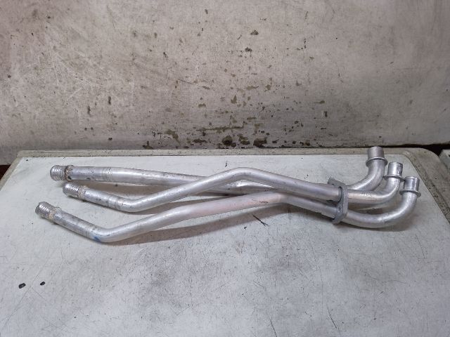 bontott BMW X5 Fűtőradiátor Vízcső Felső