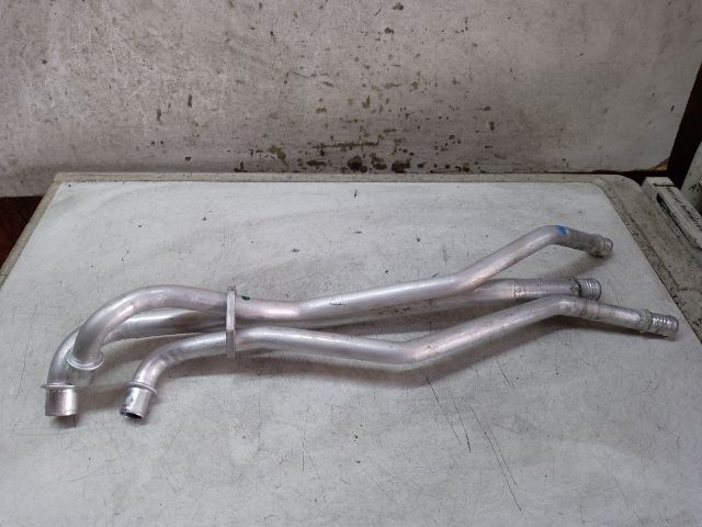 bontott BMW X5 Fűtőradiátor Vízcső Felső