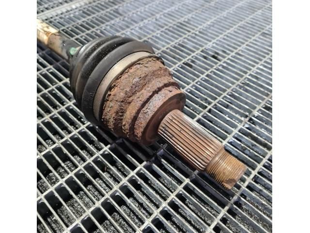 bontott BMW X5 Jobb Féltengely