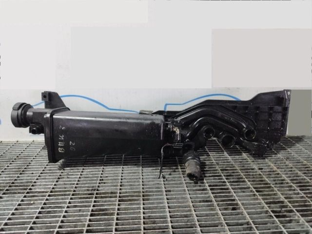 bontott BMW X5 Kiegyenlítő Tartály