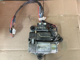 bontott BMW X5 Légkompresszor