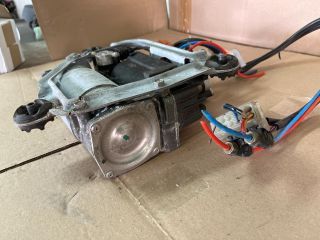 bontott BMW X5 Légkompresszor