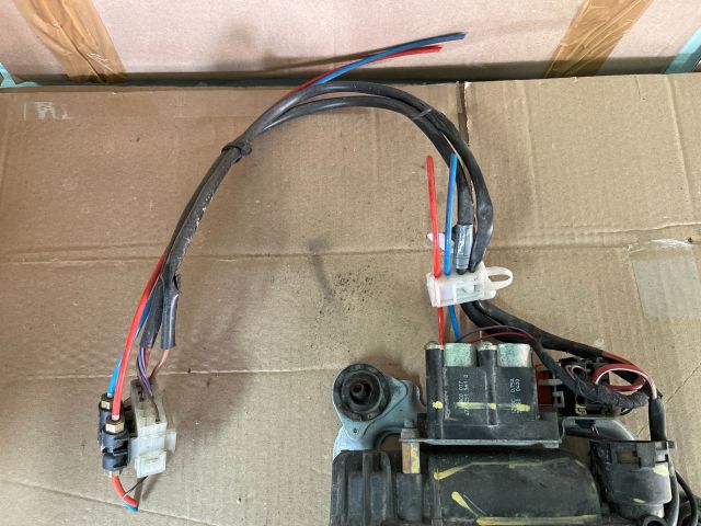 bontott BMW X5 Légkompresszor