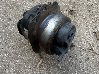 bontott BMW X5 Motor Tartó Bak (Pozíciófüggetlen)