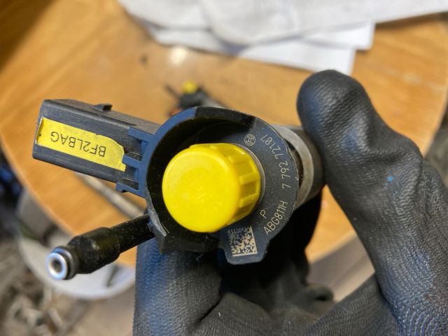 bontott BMW X5 Porlasztó (1 db)