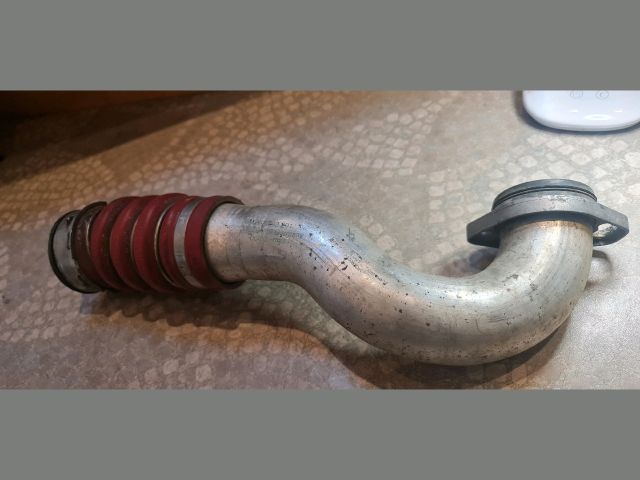 bontott BMW X5 Turbócső