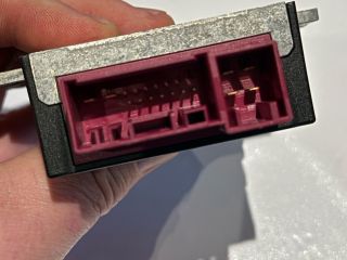 bontott BMW X5 Üzemanyag Szivattyú Relé