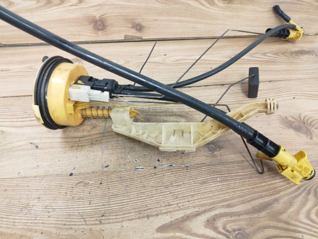 bontott BMW X5 Üzemanyagszint Jeladó