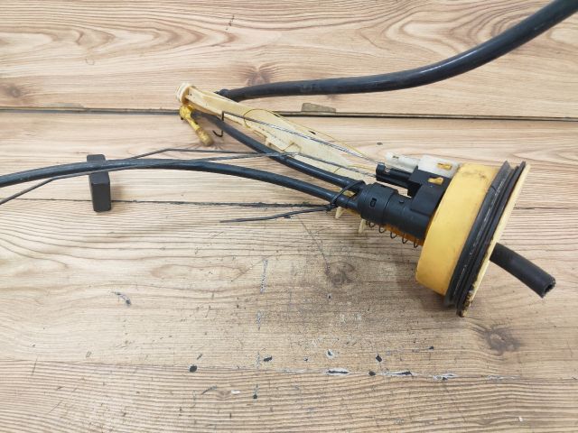 bontott BMW X5 Üzemanyagszint Jeladó