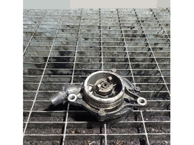 bontott BMW X5 Vákumpumpa