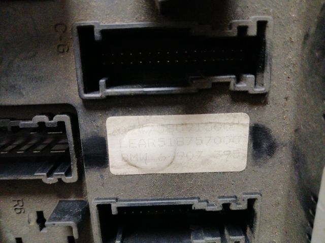 bontott BMW X5 Biztosítéktábla Motortér