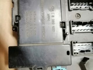 bontott BMW X5 Biztosítéktábla Motortér