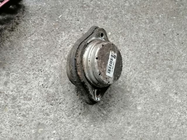 bontott BMW X5 Motor Tartó Bak Jobb