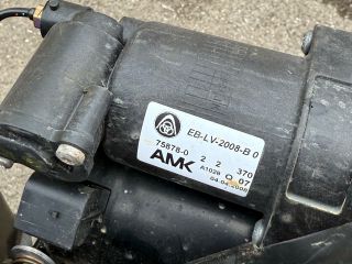 bontott BMW X5 Légkompresszor