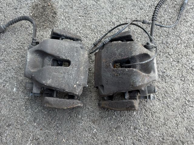 bontott BMW X5 Első Pár Fék Szett (Nyereg, Tárcsa, Betét)