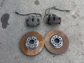 bontott BMW X5 Első Pár Fék Szett (Nyereg, Tárcsa, Betét)