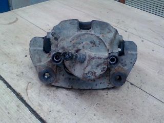 bontott BMW X5 Bal első Féknyereg Munkahengerrel