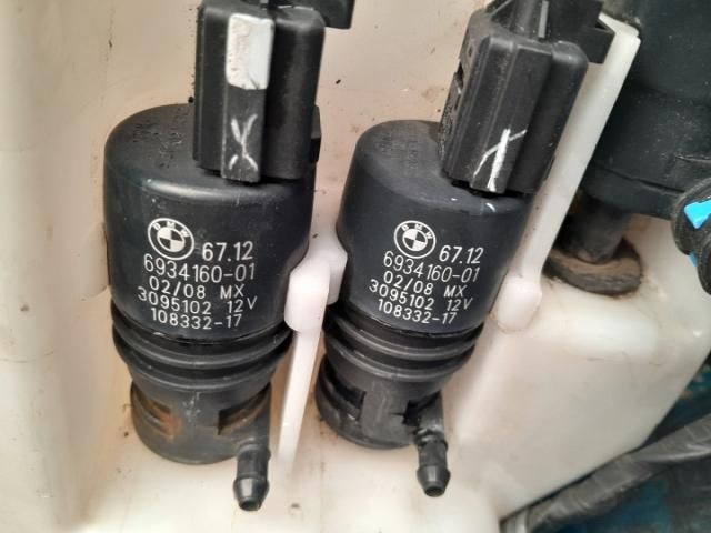 bontott BMW X5 Ablakmosó Tartály