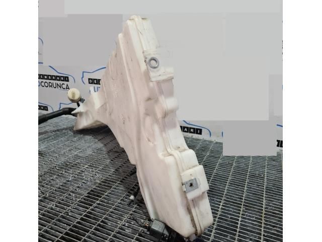 bontott BMW X5 Ablakmosó Tartály