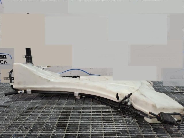 bontott BMW X5 Ablakmosó Tartály