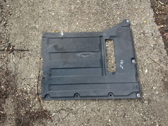 bontott BMW X5 Alsó Motorburkolat