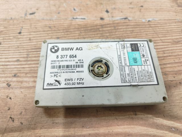 bontott BMW X5 Antenna Erősítő