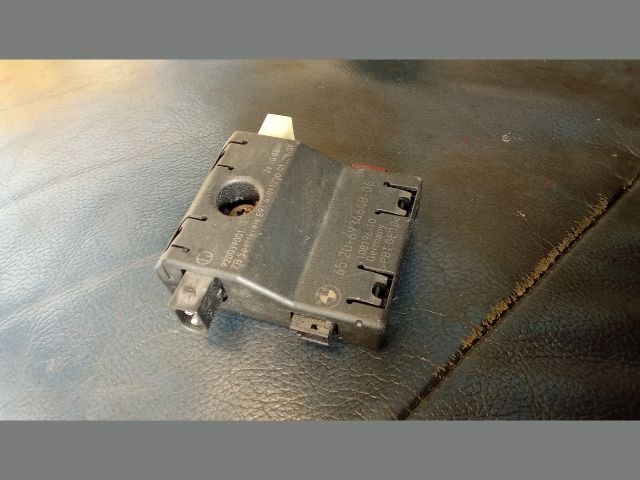 bontott BMW X5 Antenna Erősítő