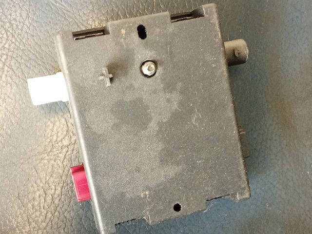 bontott BMW X5 Antenna Erősítő