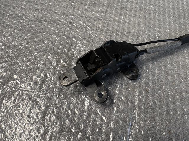 bontott BMW X5 Bal Csomagtérajtó Zárszerkezet