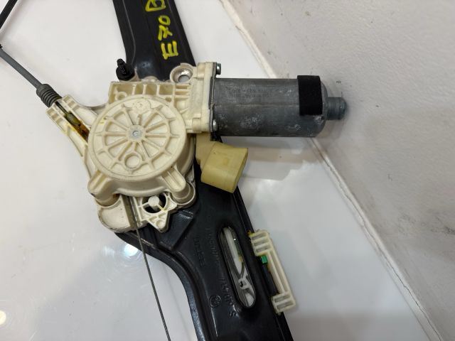 bontott BMW X5 Bal első Ablakemelő Szerkezet (Elektromos)