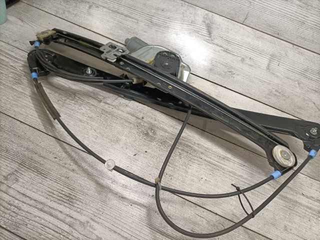 bontott BMW X5 Bal első Ablakemelő Szerkezet (Elektromos)