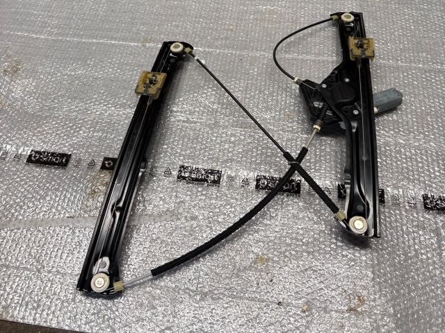 bontott BMW X5 Bal első Ablakemelő Szerkezet (Elektromos)