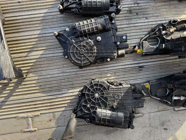 bontott BMW X5 Bal első Ajtózár