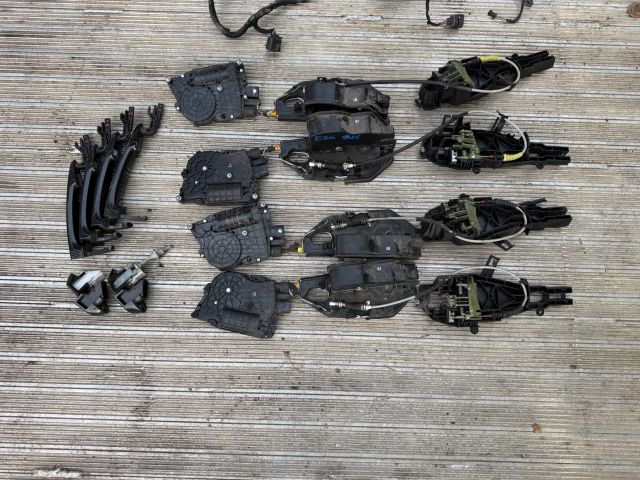 bontott BMW X5 Bal első Ajtózár