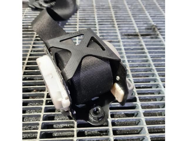 bontott BMW X5 Bal első Biztonsági Öv