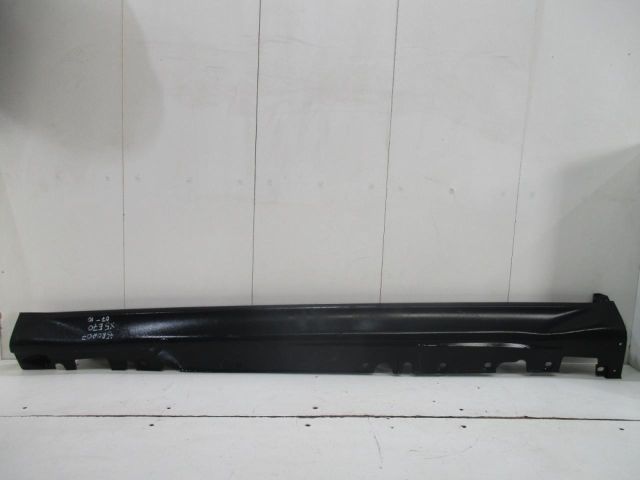 bontott BMW X5 Bal első Küszöb Díszléc