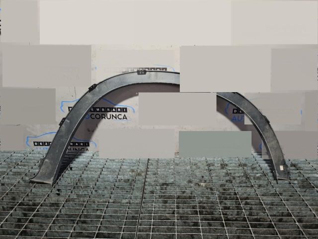 bontott BMW X5 Bal első Sárvédő Szélesítő