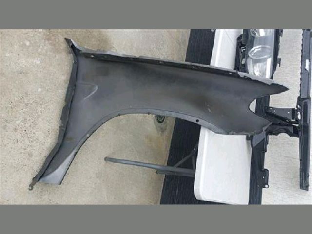 bontott BMW X5 Bal első Sárvédő