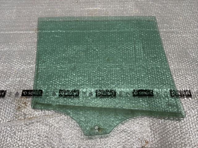 bontott BMW X5 Bal hátsó Ablak