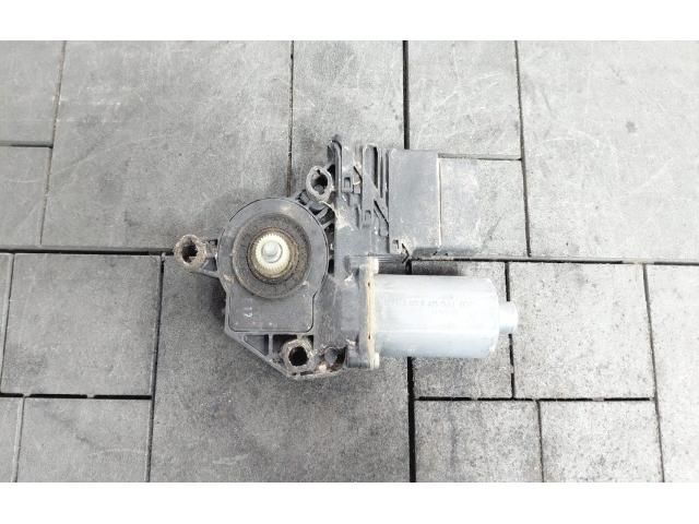 bontott BMW X5 Bal hátsó Ablakemelő Motor