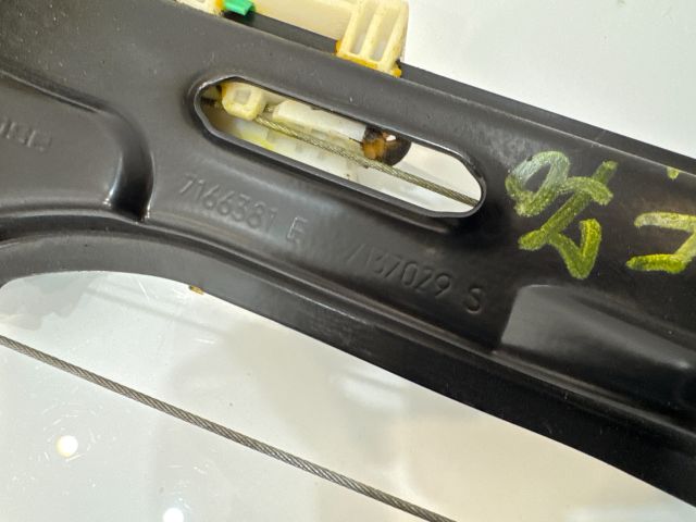 bontott BMW X5 Bal hátsó Ablakemelő Szerkezet (Elektromos)