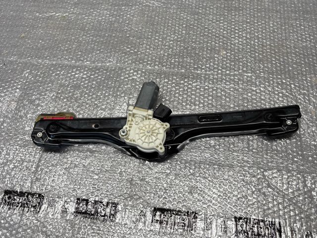 bontott BMW X5 Bal hátsó Ablakemelő Szerkezet (Elektromos)