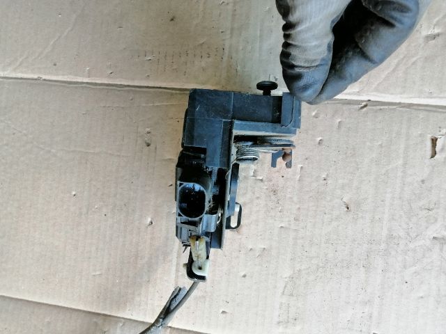 bontott BMW X5 Bal hátsó Ajtózár