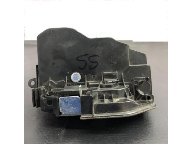 bontott BMW X5 Bal hátsó Ajtózár