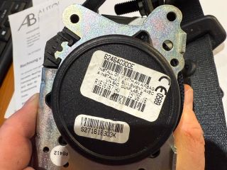 bontott BMW X5 Bal hátsó Biztonsági Öv