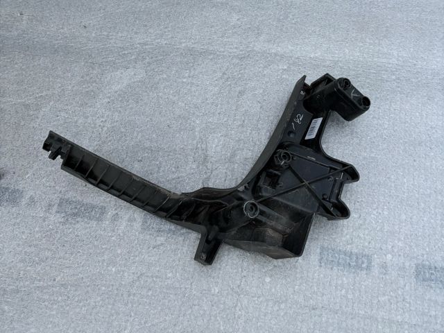 bontott BMW X5 Bal hátsó Oldal Lökhárító Tartó (Műanyag)